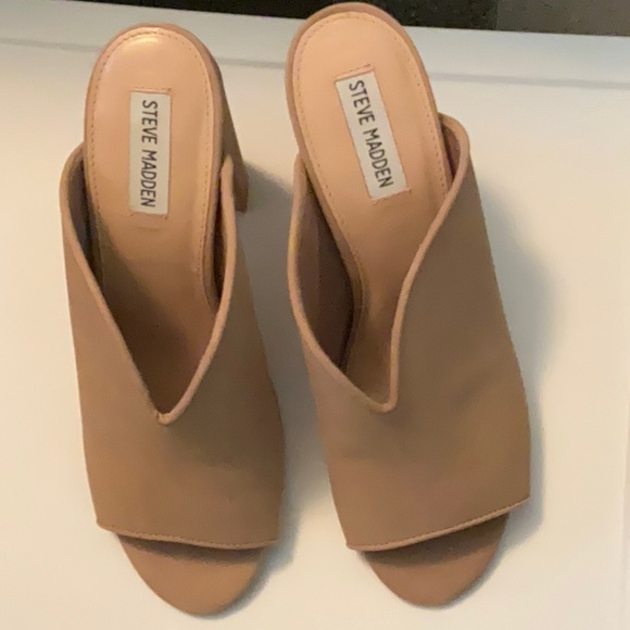 Steve Madden tan/nude heels. Size 9. Never worn. - Picture 7 of 7